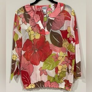 🌺 Chico's Sheer Floral Blouse, Notched Yoke, Polyester Crepe fabric. Size 1, M